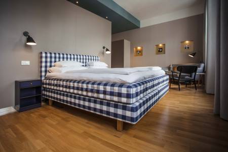Das Hästens-Bett in der Scandinavian Junior Suite im Hotel Rathaus Wein & Design