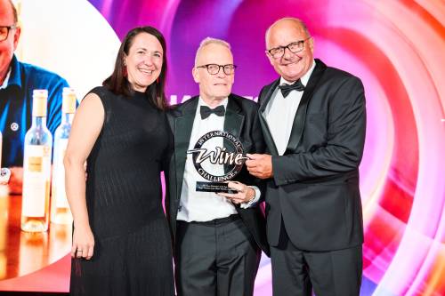 Daniela Salzl-Tschida, IWC-Chairman Tim Atkin MW, Hans Tschida