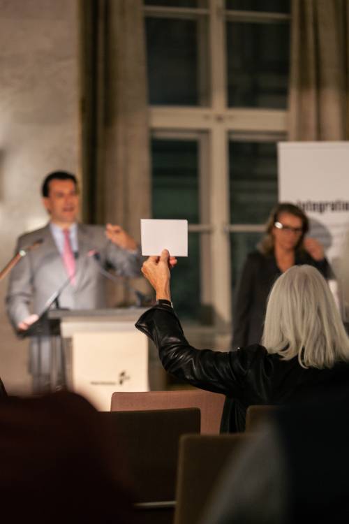 Während der Weinauktion